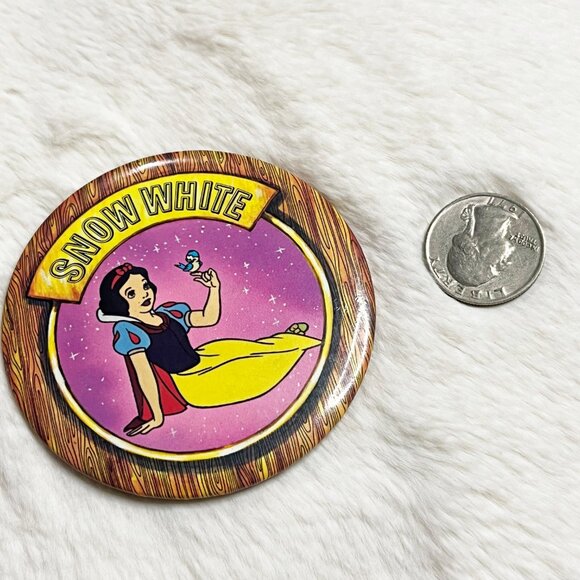 🔮 5/$25 Vintage Disney Snow White Pin - Picture 2 of 2